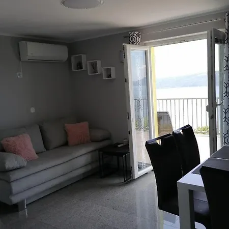 Matea Apartment Plomin Exterior photo